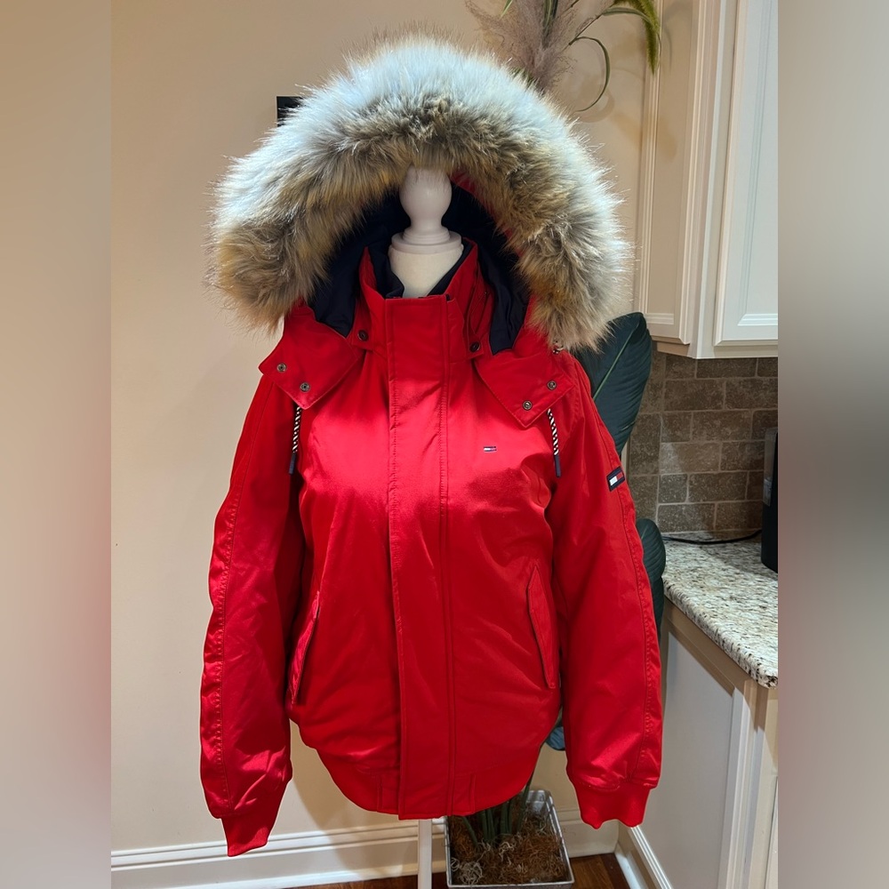 Tommy Hilfiger Blouson Forrure Technical Red Bomber with Detachable Fur Hood Med
